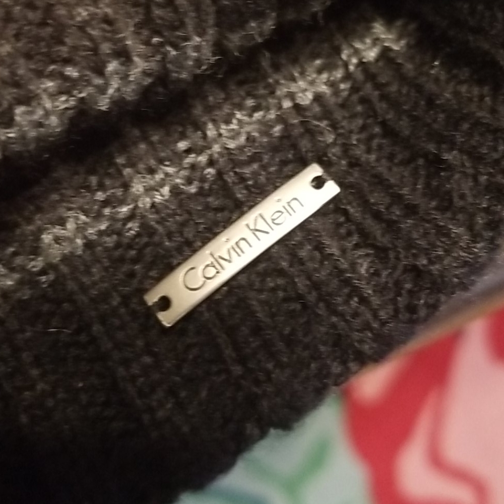 Hat - Picture 3 of 3